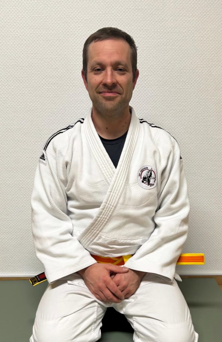 Read more about the article Die letzte Graduierung 2024 erlangt unser Ralf.
